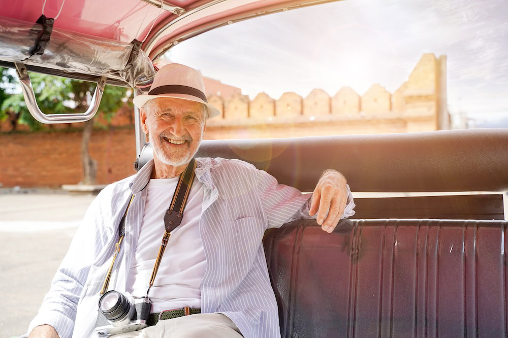 shutterstock_2471855771 (1) Senior retired man who learned how to move to Thailand for his happy retirement abroad