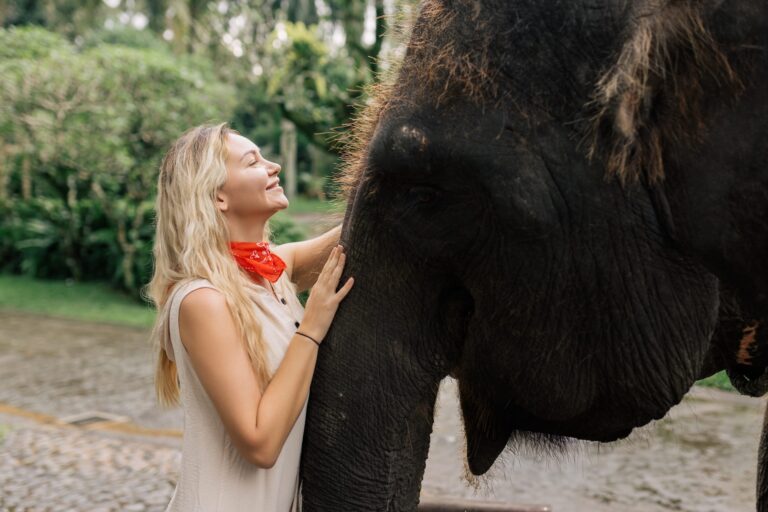 Woman who moved to Chiang Mai enjoying her new life and cost of living in Thailand